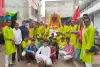जय अम्बे पद यात्रा संघ टामटिया के 51 सदस्यों ने अम्बाजी मंदिर पर 51 मीटर की ध्वजा व रजत पादुका,आभूषण चढ़ाये
