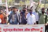 कॉलेज विद्यार्थियो की विभिन्न मांगो को लेकर स्टूडेंट फ़ेडरेशन ऑफ़ इण्डिया (एसएफआई) ने कलेक्ट्रेट पर किया धरना-प्रदर्शन