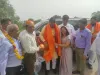 भाजपा प्रदेशाध्यक्ष पुनिया का डूंगरपुर दौरा :  पूर्व विधायक कटारा ने सतीश पुनिया का कमल पुष्प भेट कर किया स्वागत