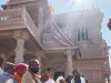आदिवासियों के महाकुंभ बेणेश्वर मेले का आगाज : महंत अच्युतानंद महाराज ने फहराई सप्तरंगी ध्वजा, श्रद्धालुओं की भीड़ उमड़ी