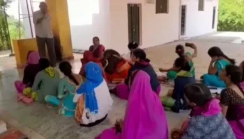 सीमलवाडा महादेव मंदिर परिसर में आंगनवाड़ी कार्यकर्ता संगठन ने भरी हुंकार, 16 दिसंबर को करेंगे विधानसभा का घेराव