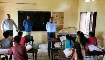 सीमलवाड़ा मुख्य ब्लॉक शिक्षा अधिकारी ने किया स्कूलों का औचक निरीक्षण
